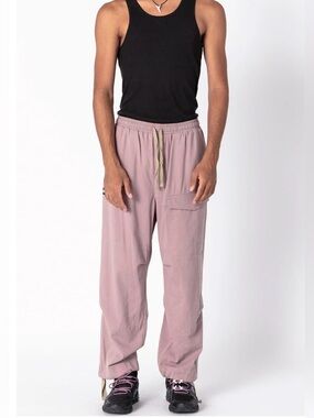 NWT Double rainbouu Mauve EZ cargo pants size S